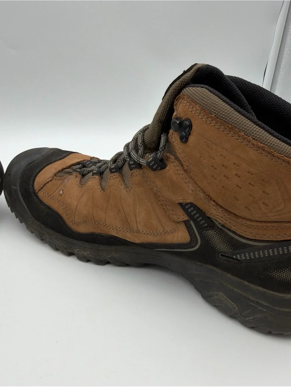 KEEN Targhee IV Mid Mens Leather Hiking Boots Shoes Size 14 Brown Waterproof